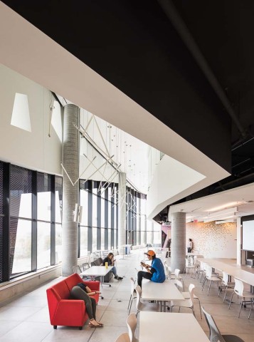 Peter-Dusek-047-DUSEK_9002