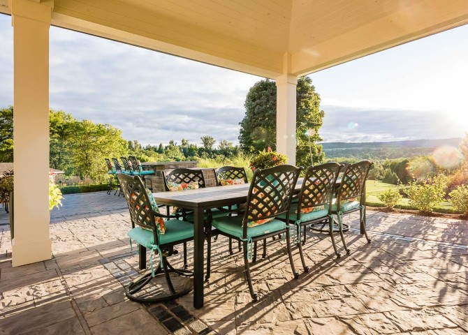 Inglewood House - Whispering Pines Landscaping